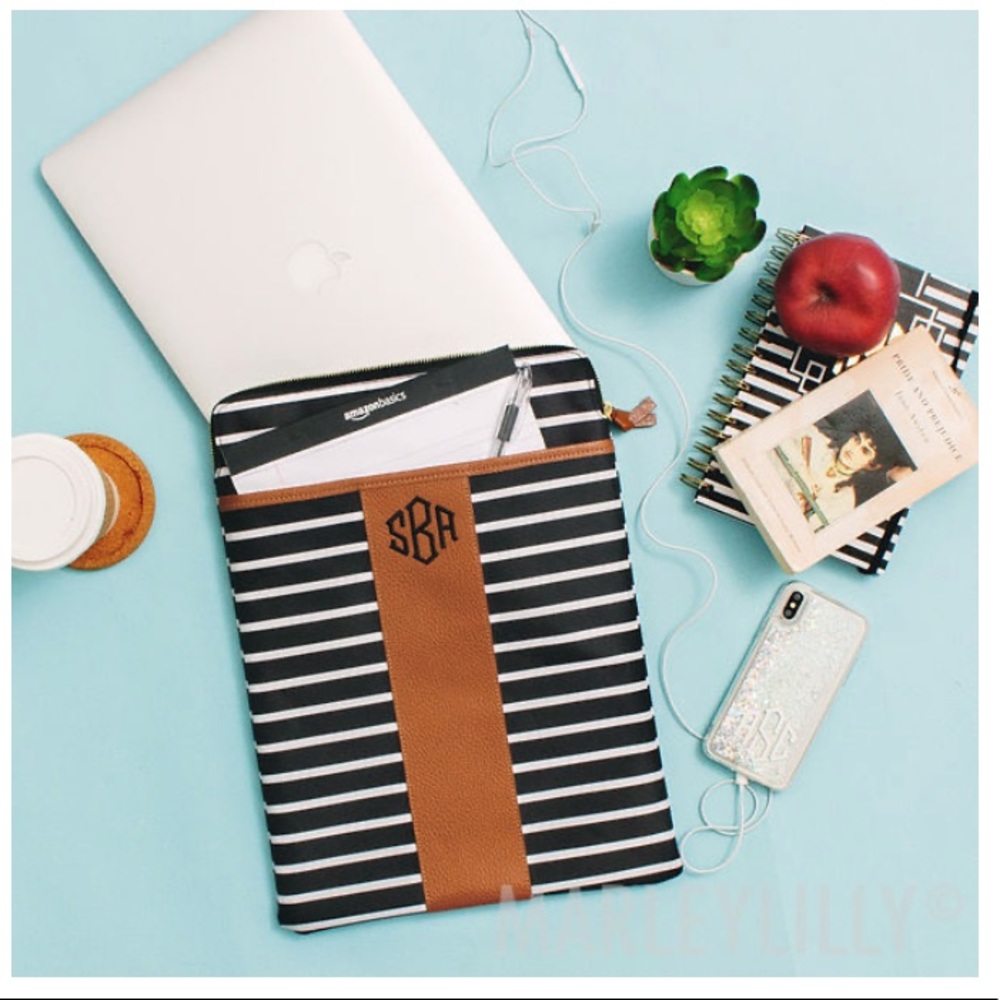 MarleyLilly  Laptop Sleeve